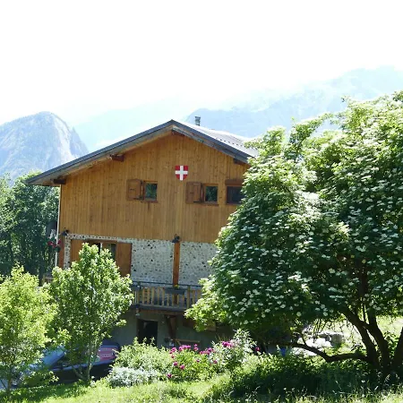 D'hôtes à La Ferme Maison d'hôtes 2*